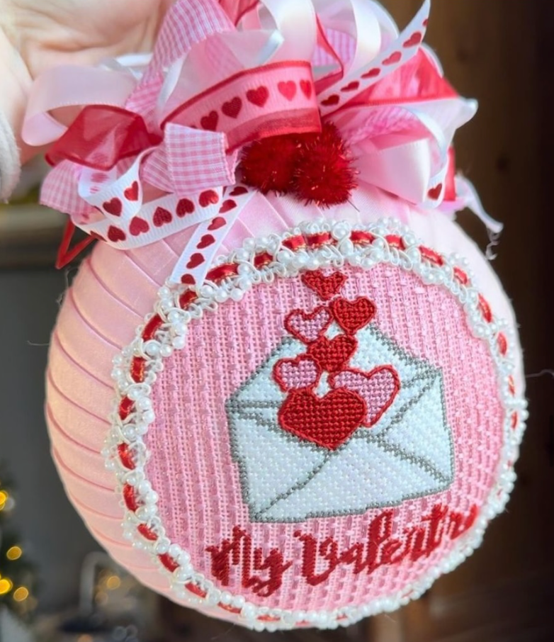 APVA08 - "My Valentine" Heart Cards Canvas
