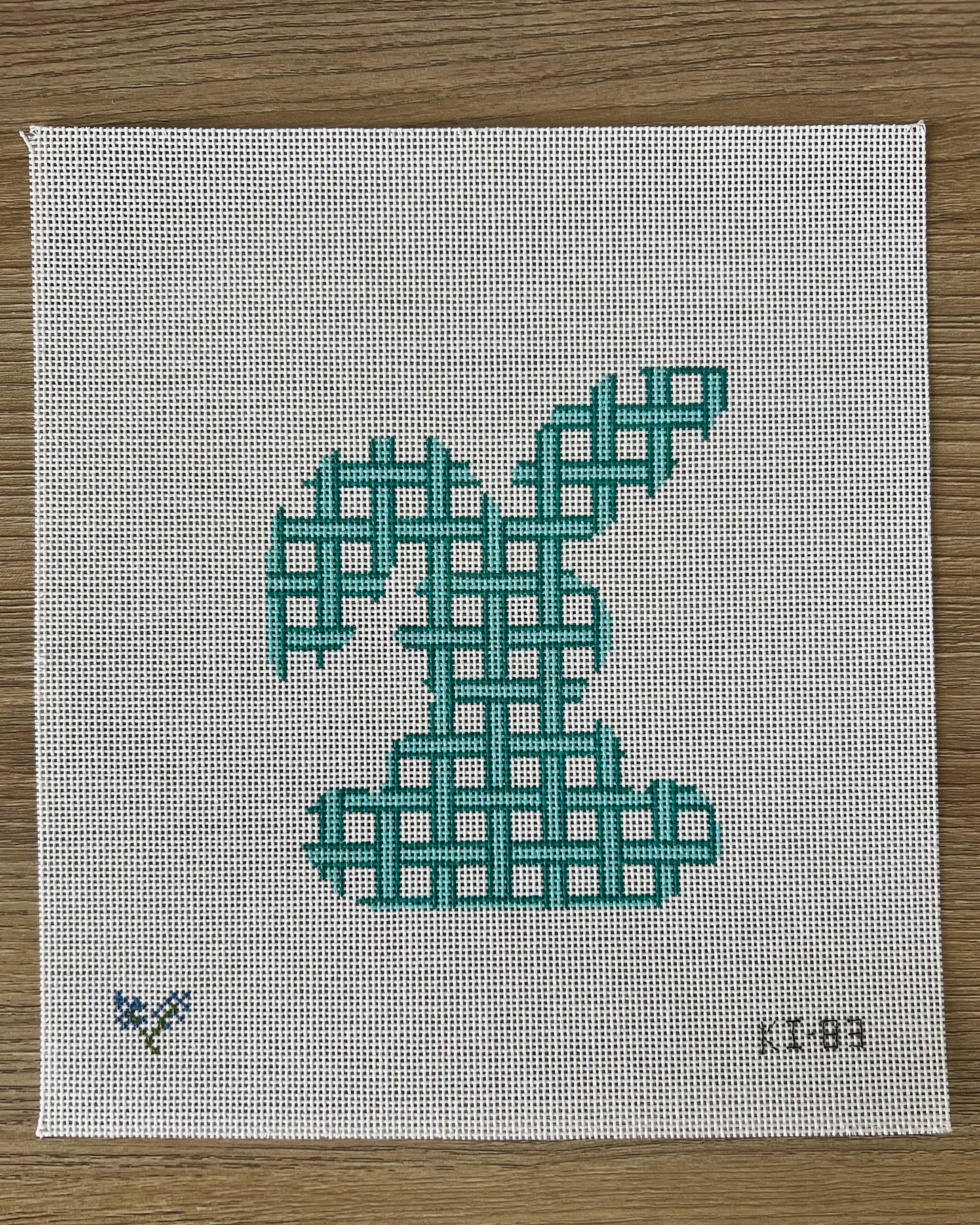 KI83 - Bunny - Green Lattice