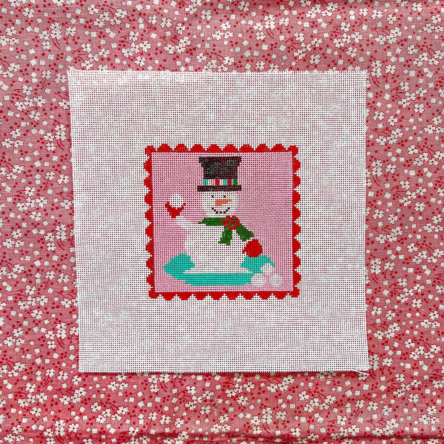KICH65 - Red Scallop - Snowman on Pink