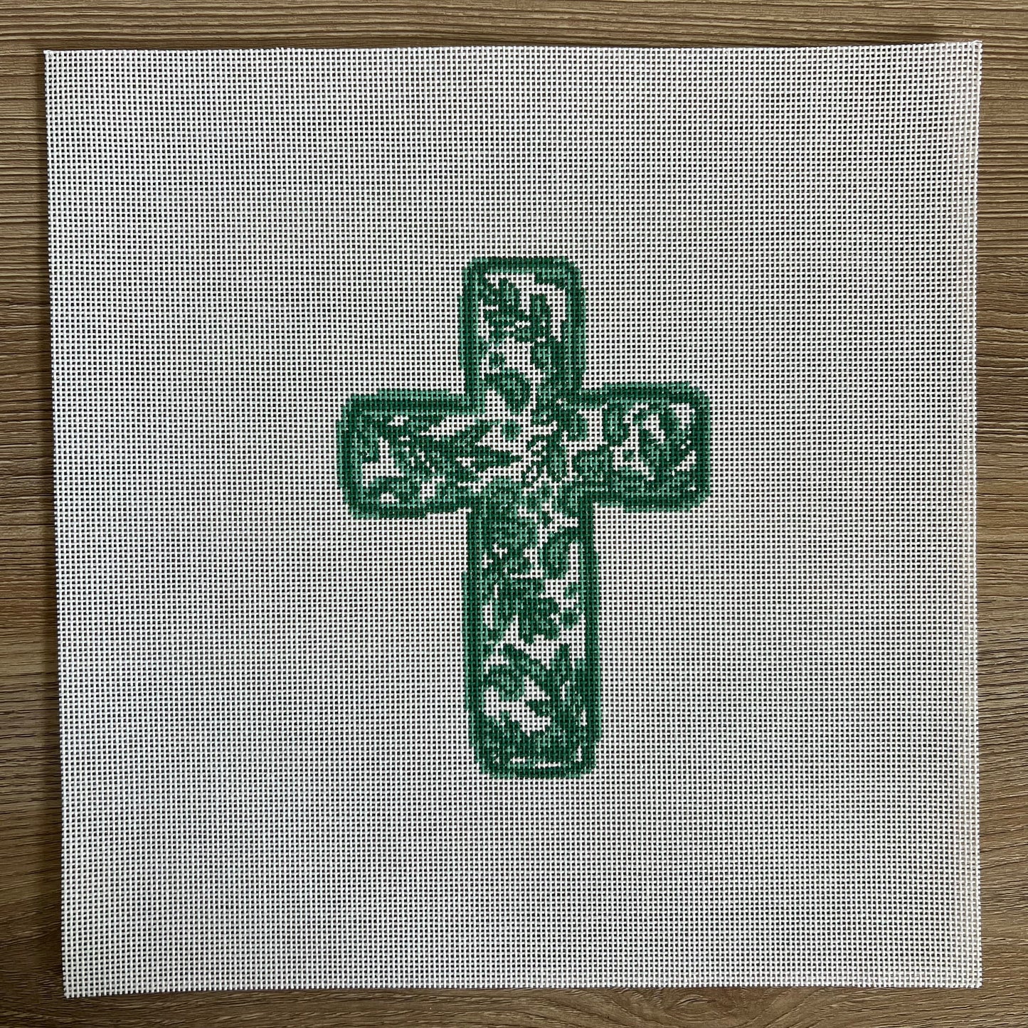 K363 - Chinoiserie Cross - Green