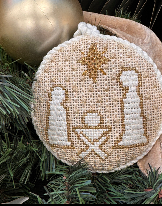 KICH2414 - Gold & White Nativity - Holy Family