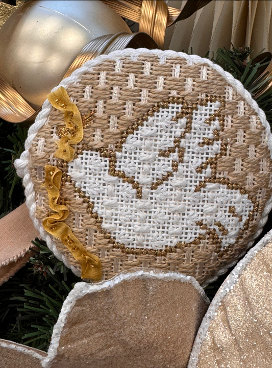 KICH2413 - Gold & White Nativity - Dove